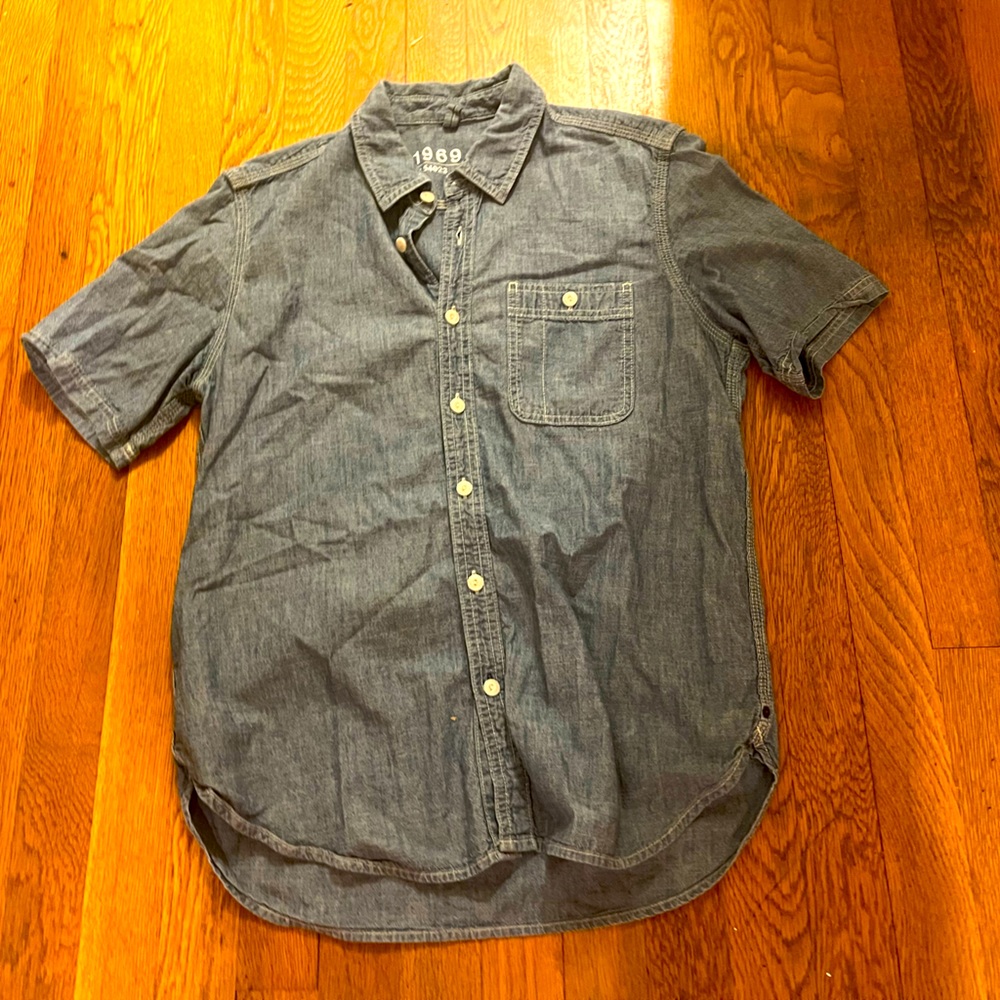 Gap 1969 Rn 54023 button down shirts